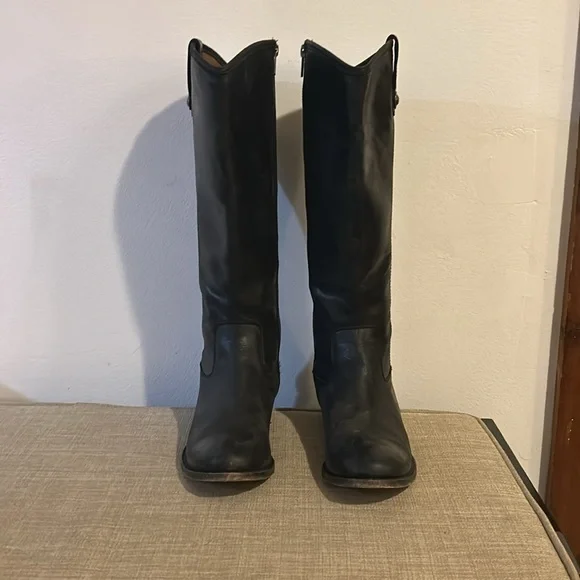 Frye tall boot - full zip - Picture 3 of 6